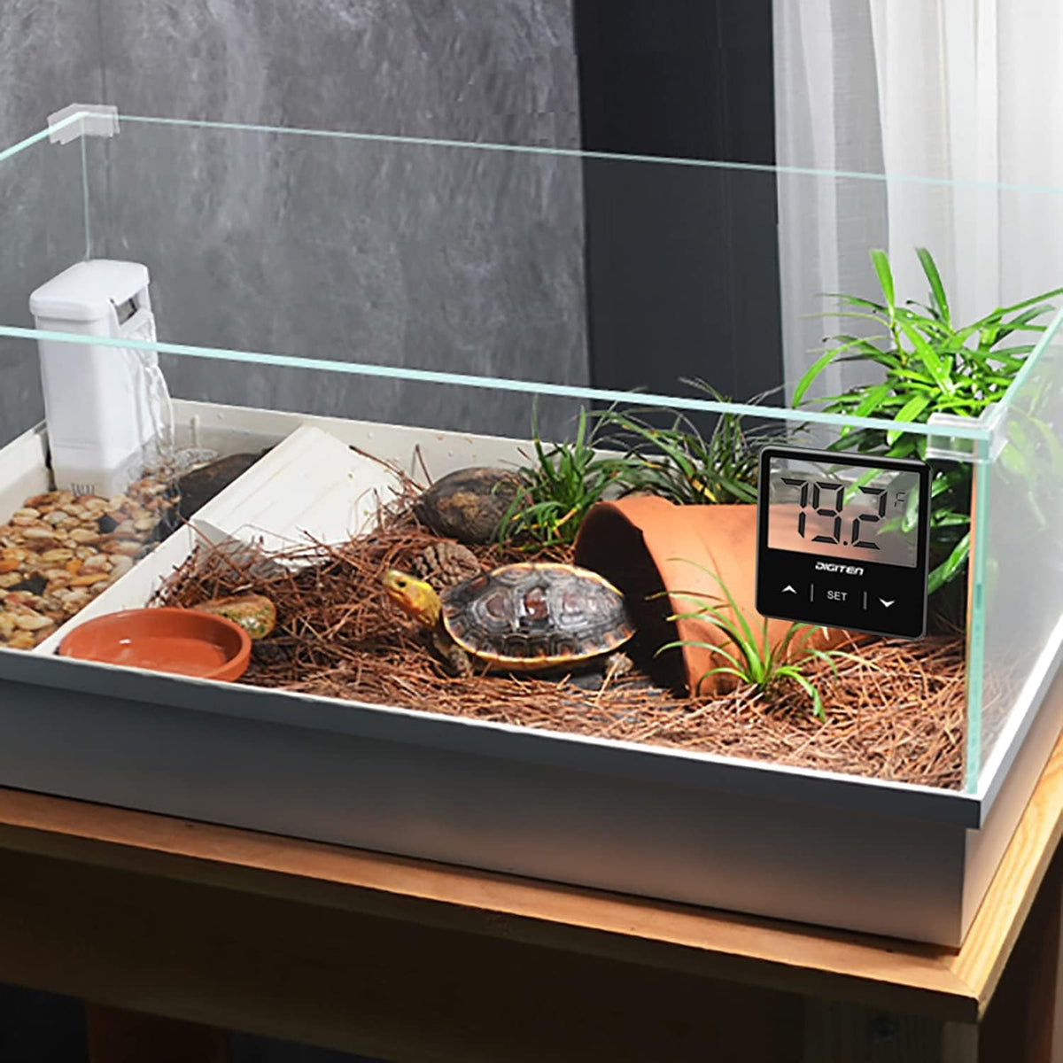 Digital Aquarium Thermometer – Cordless LCD Display MJ's Pet Closet