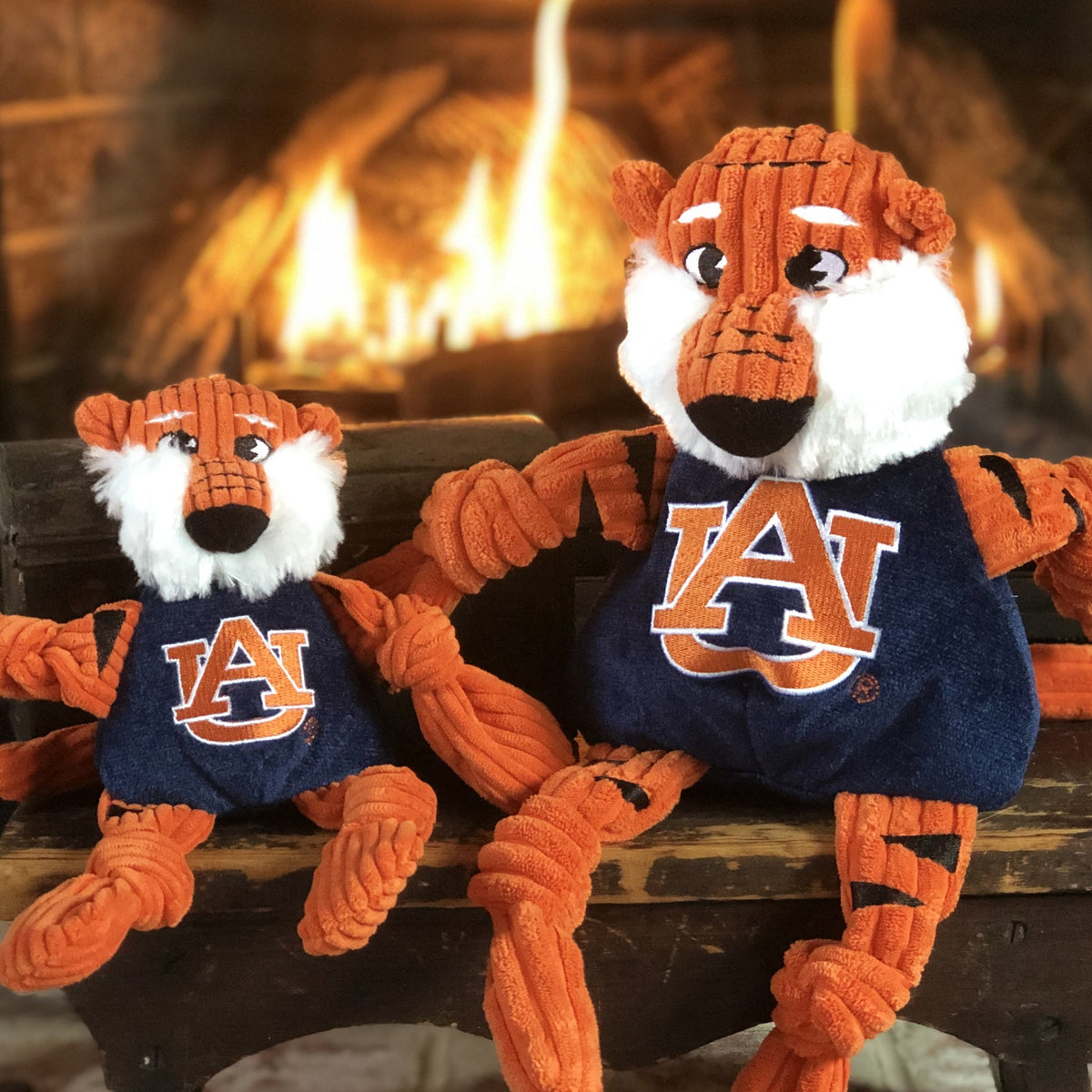 Auburn Tigers Aubie the Tiger Knottie® Plush Dog Toy – Officially Licensed NCAA HuggleHounds