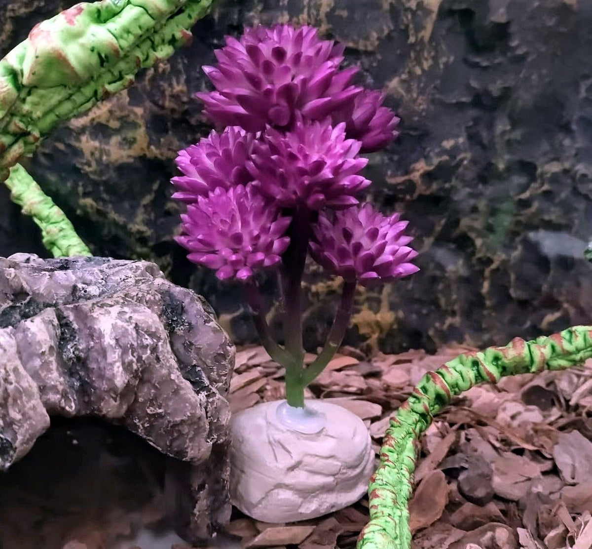 Artificial Reptile Plants for Terrarium – Realistic Fake Plants for Lizards, Snakes & Amphibians MJ's Pet Closet