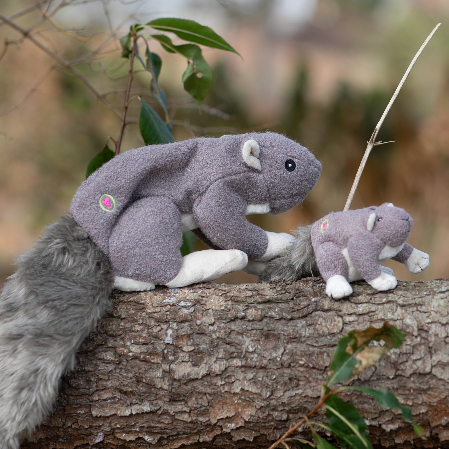 Feller Squirrel Plush Dog Toy – Soft, Squeaky Tug Toy for Dogs HuggleHounds